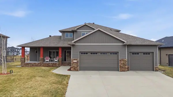 711 47th Avenue W, West Fargo, ND 58078