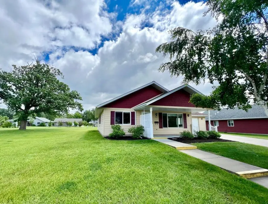 816 N Pokegama Avenue, Grand Rapids, MN 55744 - #3