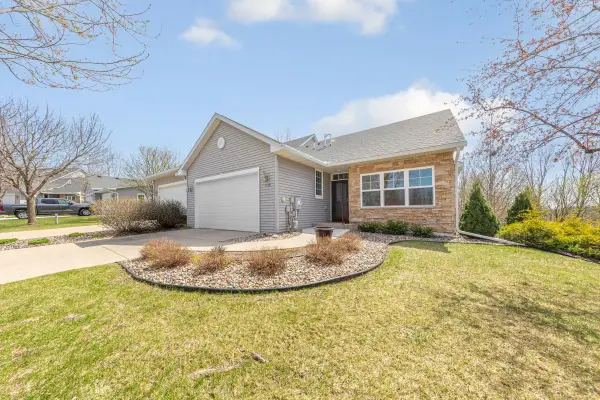 1126 Shumway Court, Faribault, MN 55021