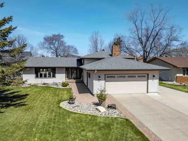 116 35th Avenue Ne, Fargo, ND 58102