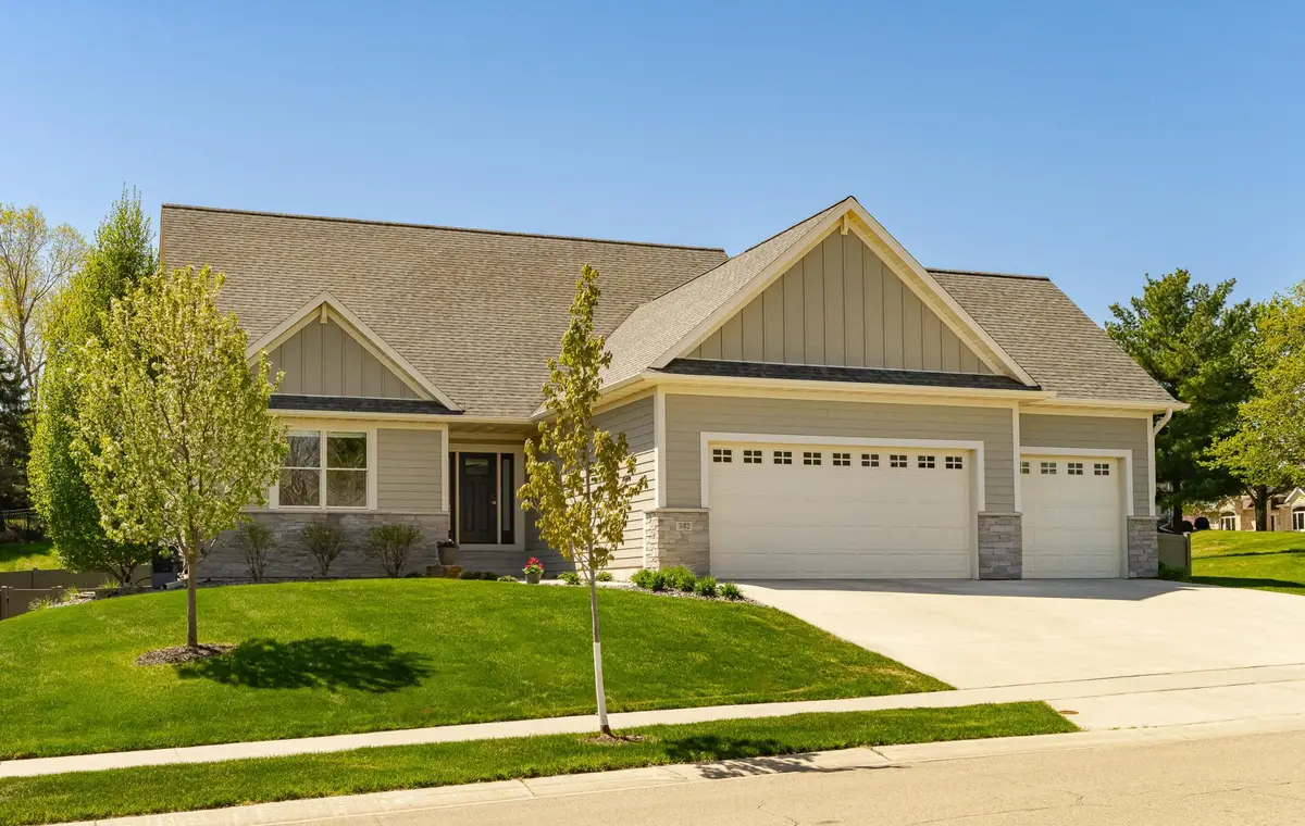 342 Wimbledon Hills Drive Sw, Rochester, MN 55902 - #1