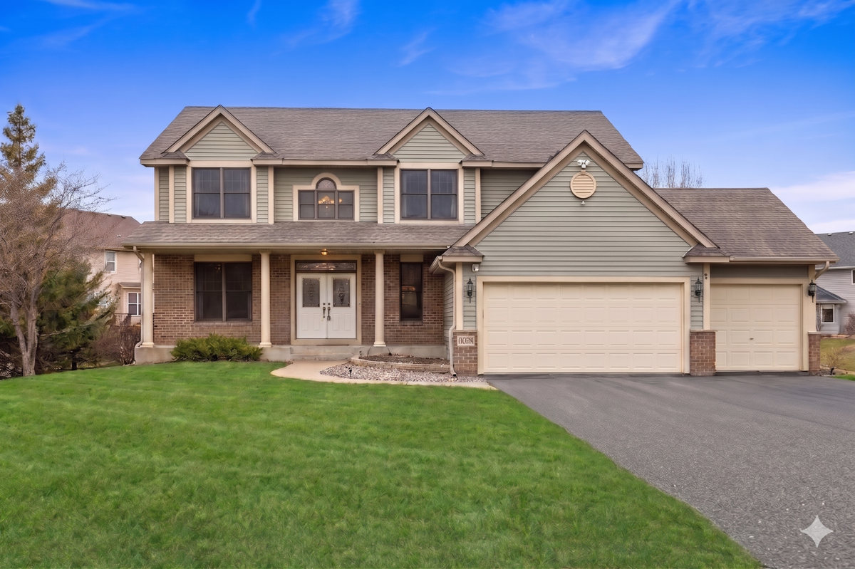 10803 Hawthorn Trail, Woodbury, MN 55129 - #1