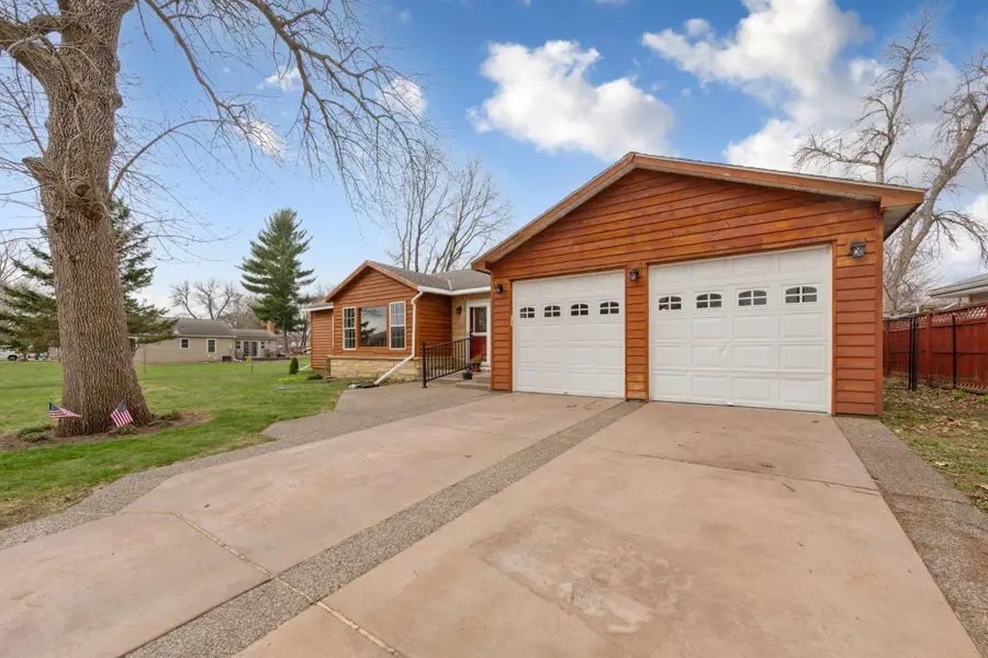 129 N Morningside Drive, Le Sueur, MN 56058 - #3