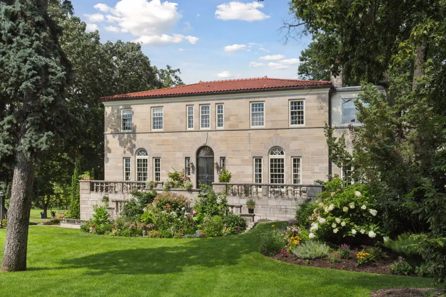 2308 W Lake Of The Isles Parkway, Minneapolis, MN 55405 - #3