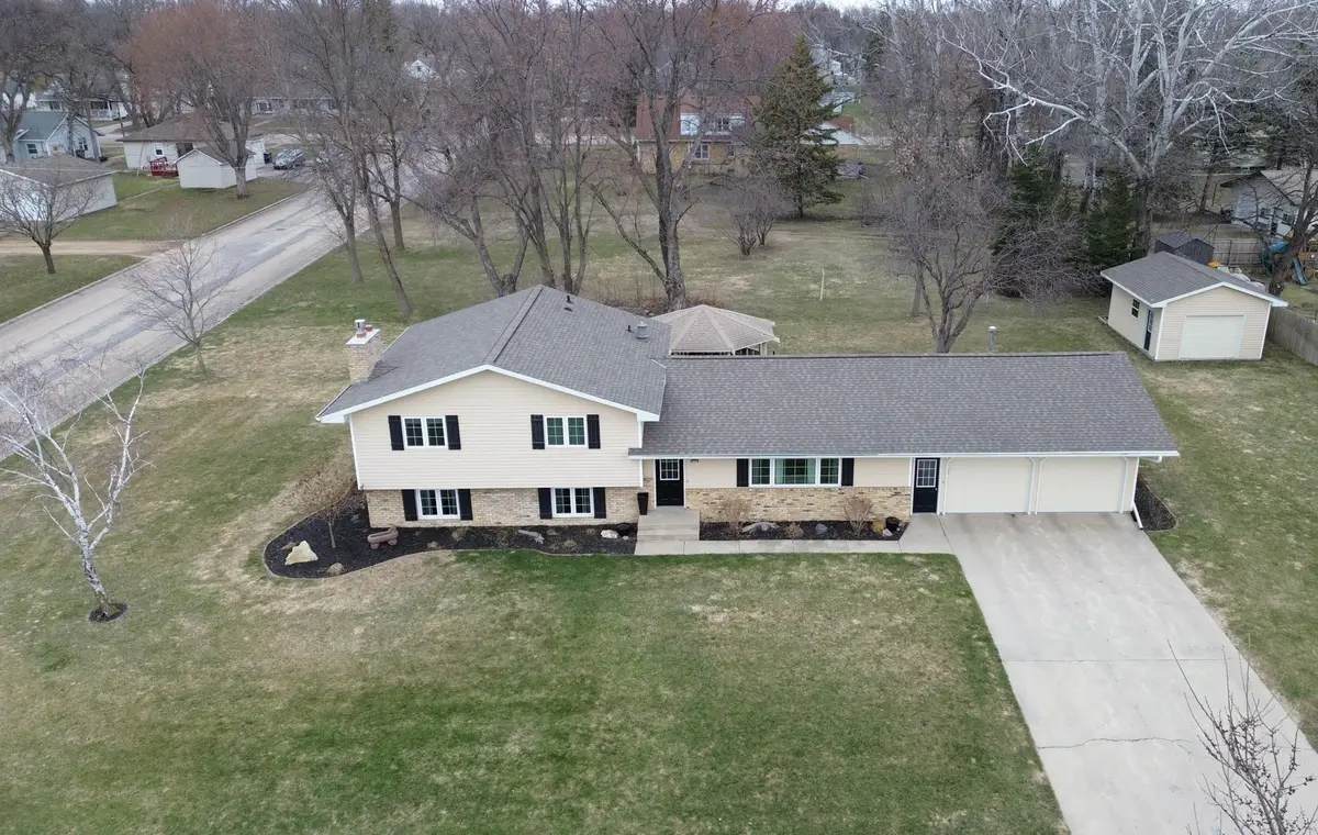 404 W 9th Street, Morris, MN 56267 - #1
