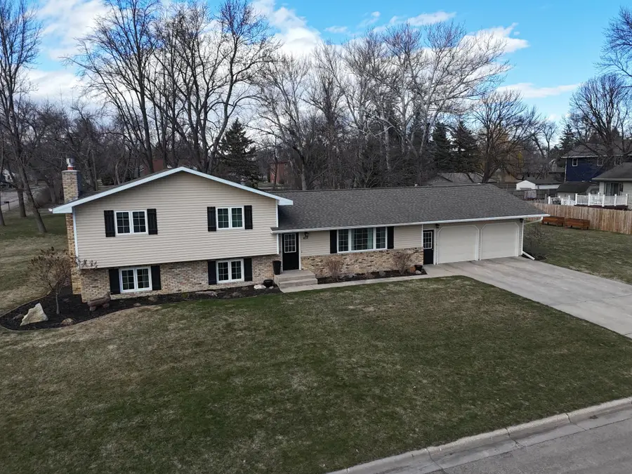404 W 9th Street, Morris, MN 56267 - #2
