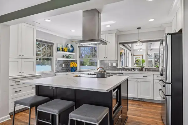 5311 Saint Croix Avenue N, Golden Valley, MN 55422