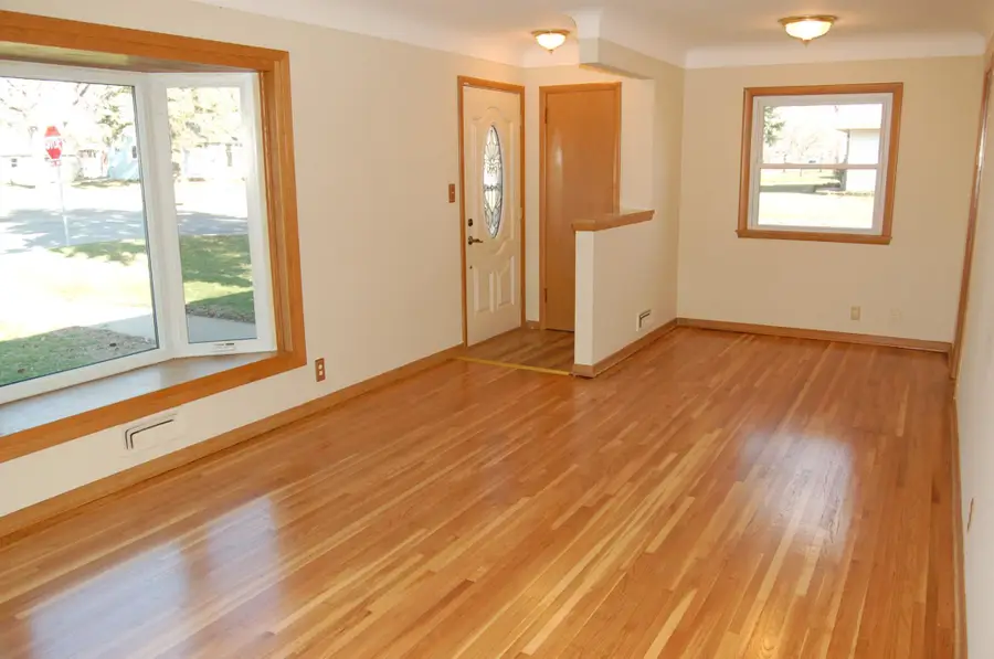 601 5th Avenue S, Hopkins, MN 55343 - #2