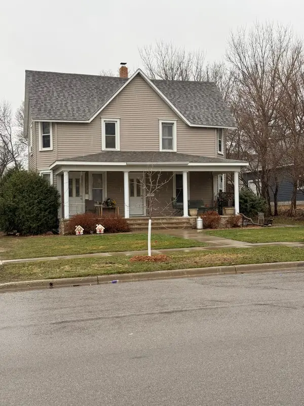 504 W Marshall Street, Marshall, MN 56258