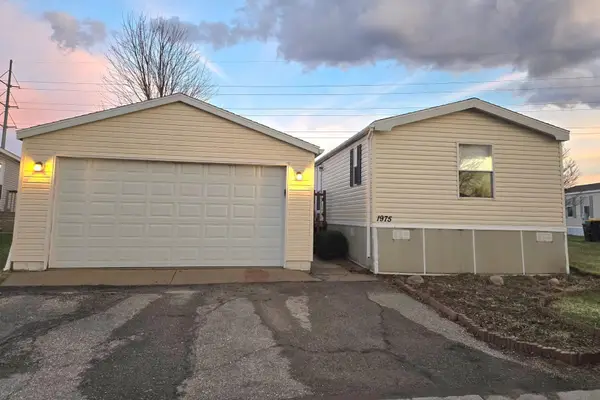 1975 Lancelot Lane, North Mankato, MN 56003