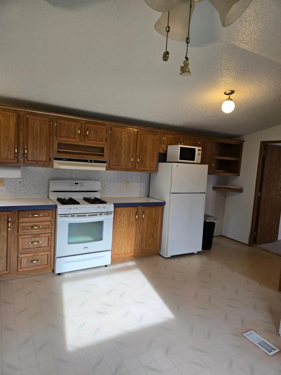 1975 Lancelot Lane, North Mankato, MN 56003 - #2