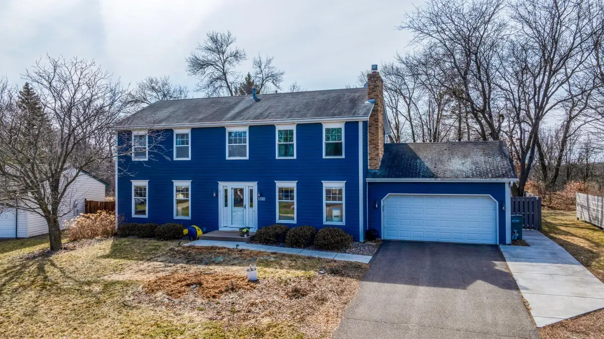 1700 Chatham Avenue, Arden Hills, MN 55112 - #1