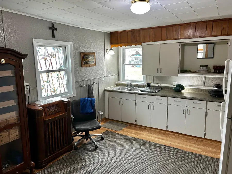 726 E 2nd Street, Pillager, MN 56473 - #3