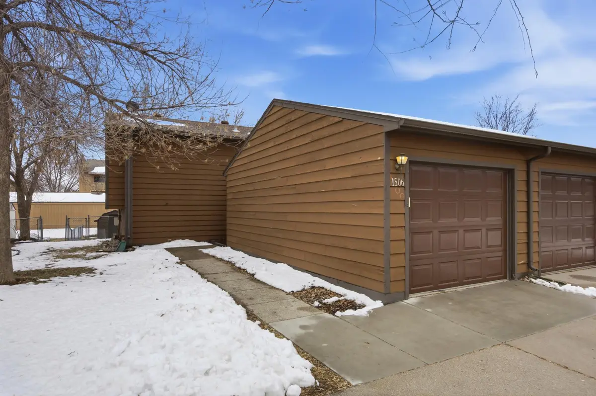 1506 27th Avenue S, Fargo, ND 58103 - #1