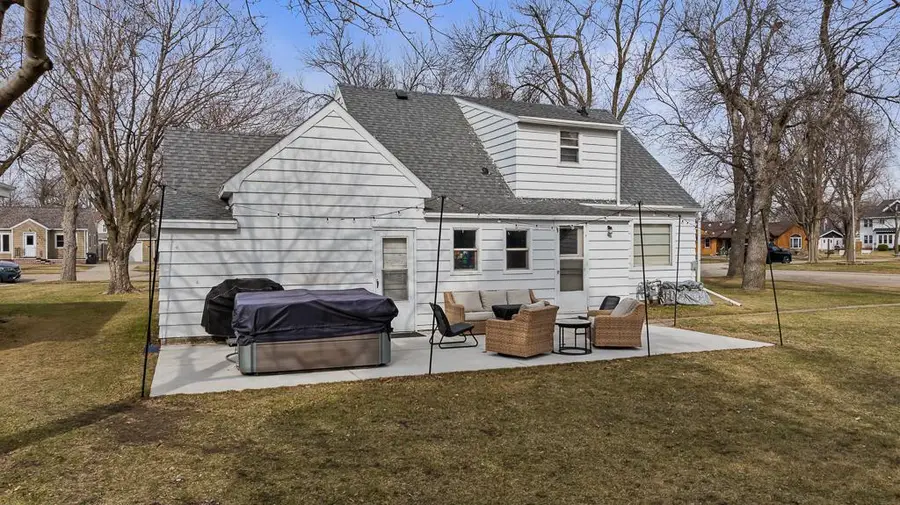 301 S Oak Street, Hendricks, MN 56136 - #3