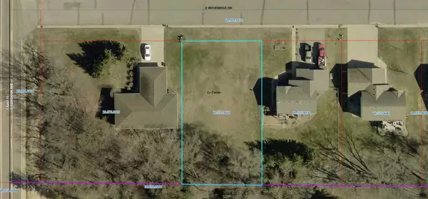 315 E Woodridge Drive, Le Center, MN 56057