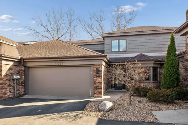 11325 57th Avenue N, Plymouth, MN 55442
