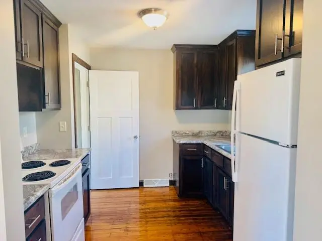 316 Lawrence Street, Marshall, MN 56258 - #3