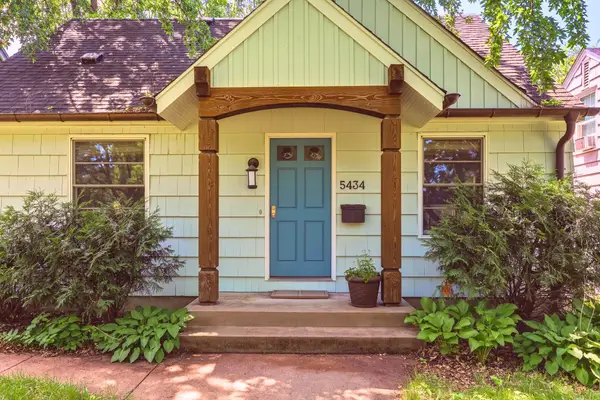 5434 Vincent Avenue S, Minneapolis, MN 55410