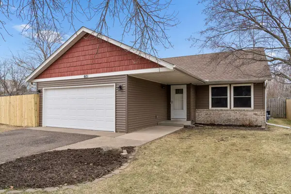 601 Cedar Street Sw, Isanti, MN 55040