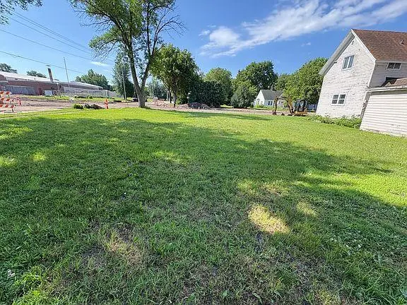 49 S Hering Street, Appleton, MN 56208