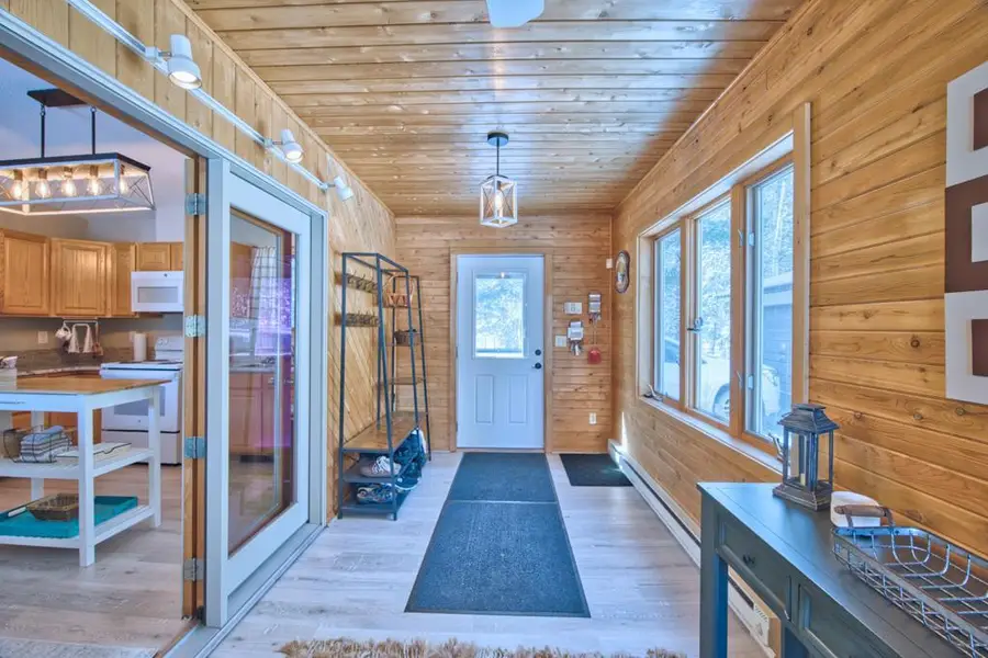 10153 S Clear Lake Road, Britt, MN 55710 - #2