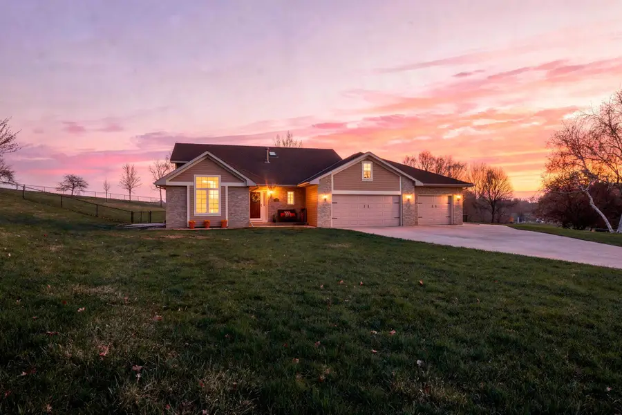 300 Ivory Avenue Ne, Saint Michael, MN 55376 - #2