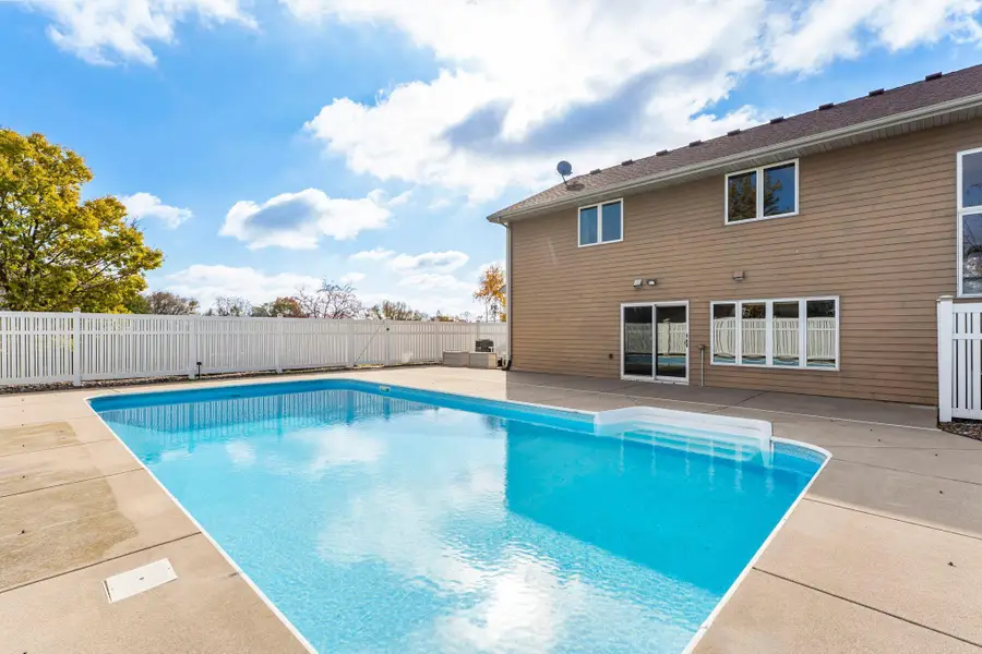 300 Ivory Avenue Ne, Saint Michael, MN 55376 - #3