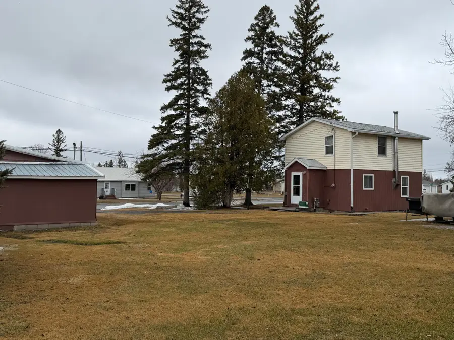 1702 1st Avenue, International Falls, MN 56649 - #3
