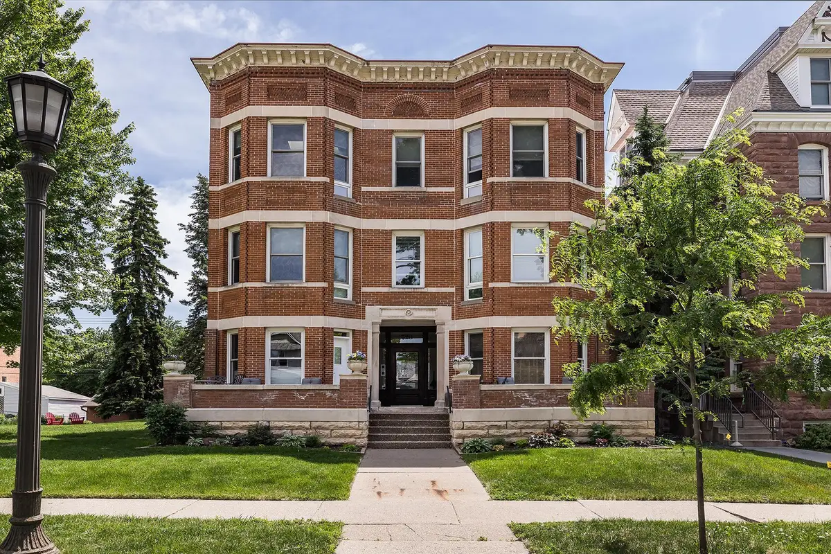 528 Ashland Avenue #2, Saint Paul, MN 55102 - #1