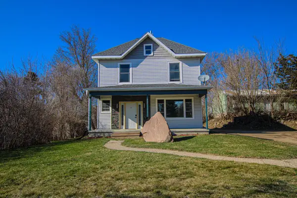 517 Minnesota Avenue E, Glenwood, MN 56334