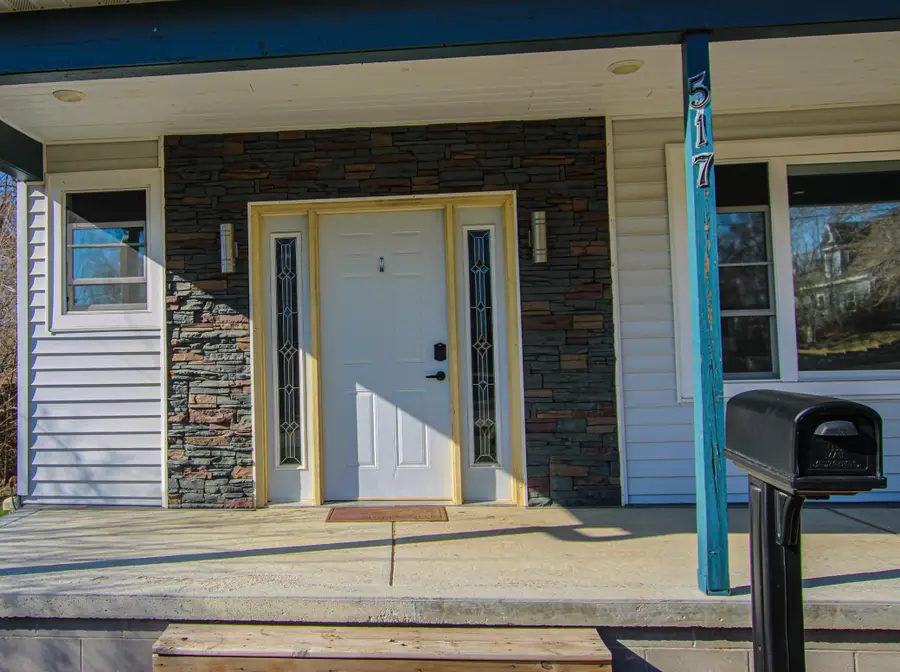 517 Minnesota Avenue E, Glenwood, MN 56334 - #3