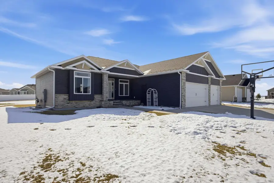 4209 Bristlecone Loop S, Fargo, ND 58104 - #2