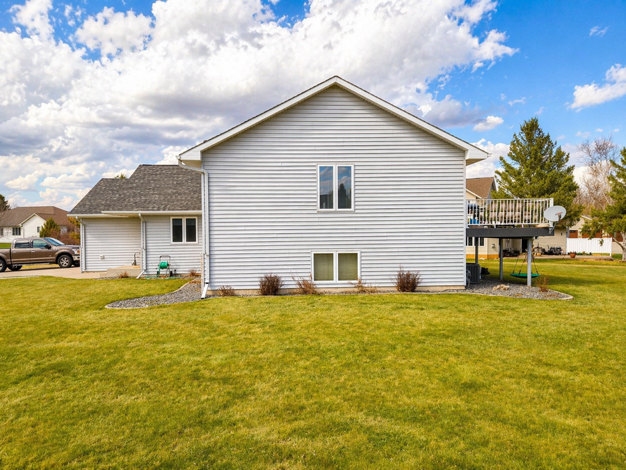 13 Riverside Road, Morris, MN 56267 - #3