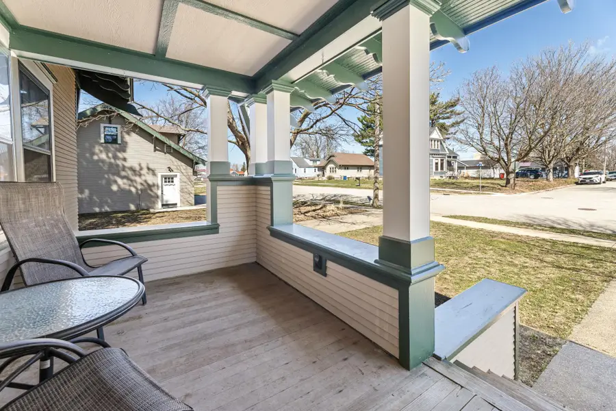 300 5th Street Sw, Plainview, MN 55964 - #2