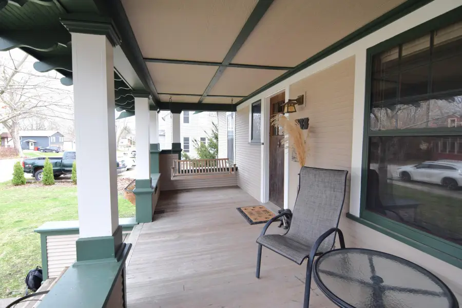 300 5th Street Sw, Plainview, MN 55964 - #3