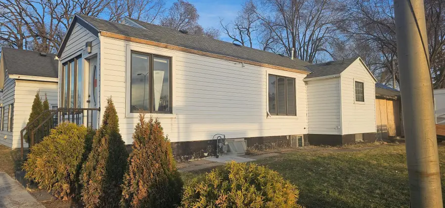 906 1st Avenue E, Shakopee, MN 55379 - #3