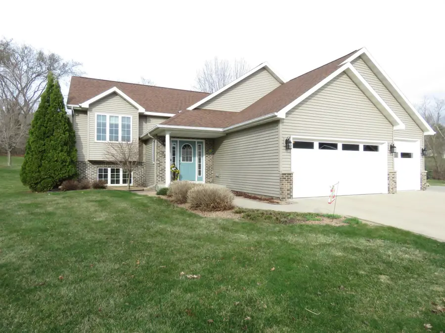 924 Balsam Court Ne, Pine Island, MN 55963 - #3