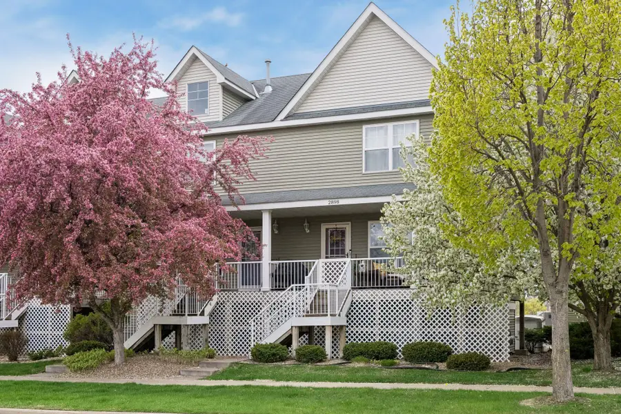2898 Clover Ridge Drive, Chaska, MN 55318 - #2