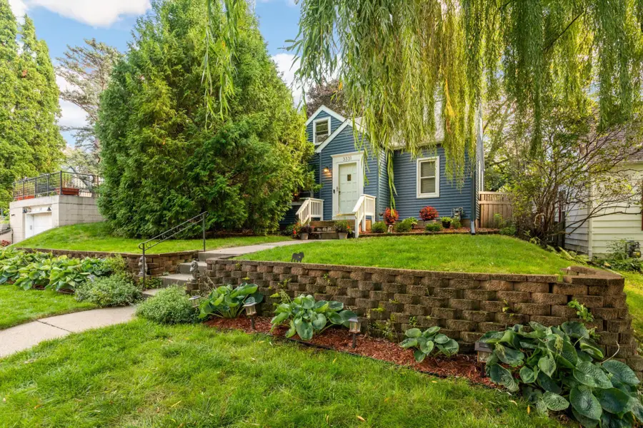 3331 Parkview Boulevard, Robbinsdale, MN 55422 - #2