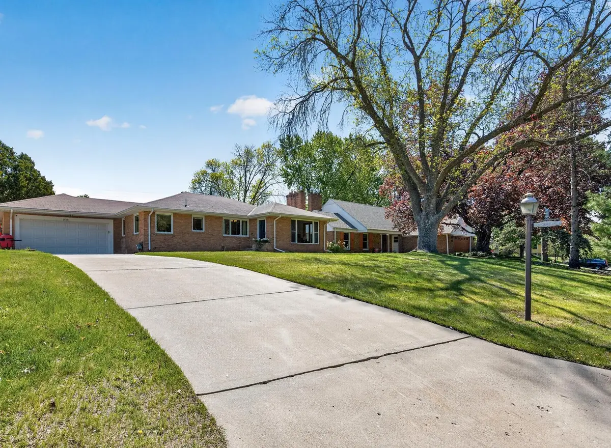 3606 Beard Avenue N, Minneapolis, MN 55422 - #1
