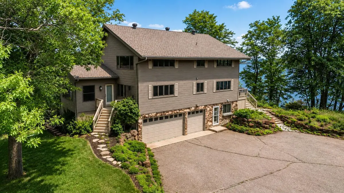 10604 Montgomery Avenue Nw, Annandale, MN 55302 - #1