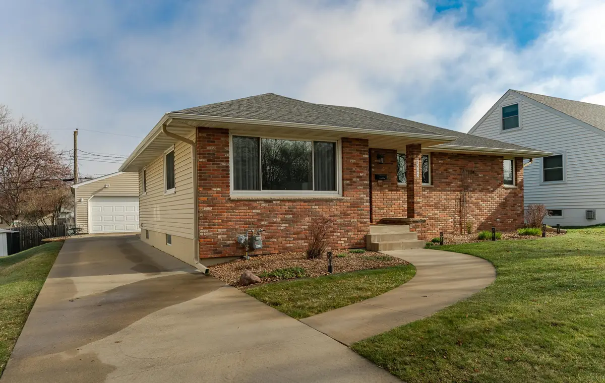 1843 17 1/2 Street Nw, Rochester, MN 55901 - #1