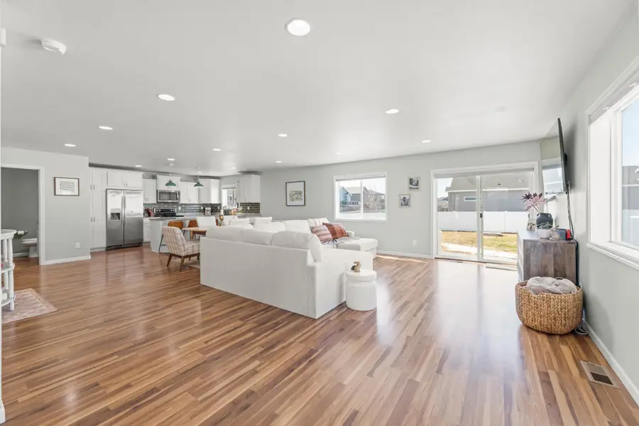 6737 21st Street S, Fargo, ND 58104 - #3