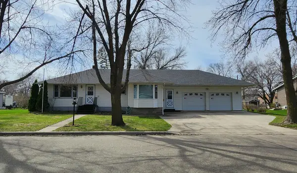 101 Elm Grove Lane, Prinsburg, MN 56281