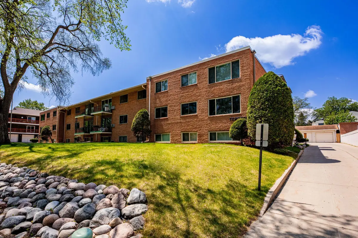 605 7th Street S #20, Fargo, ND 58103 - #1