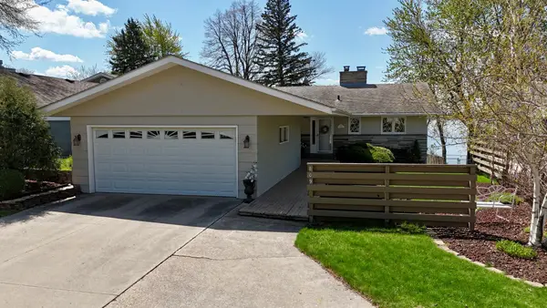 809 W Lake Avenue, Worthington, MN 56187