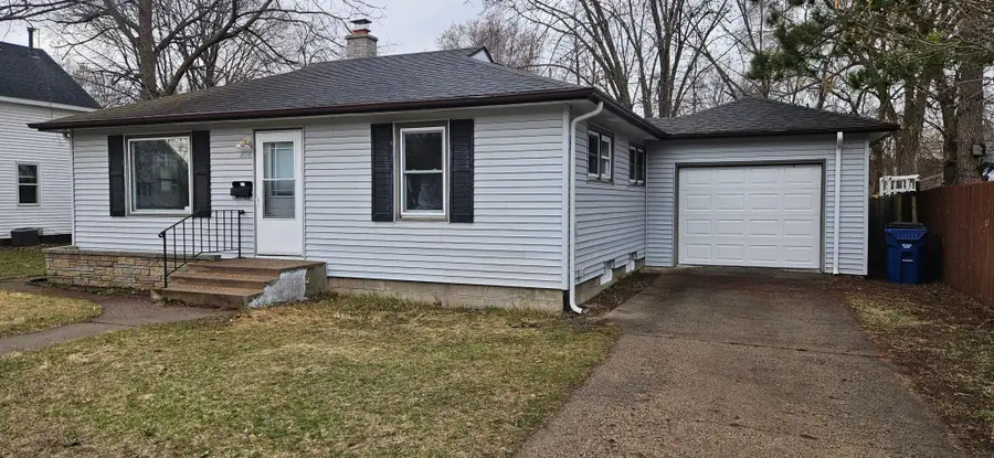 809 10th Avenue N, Saint Cloud, MN 56303 - #2