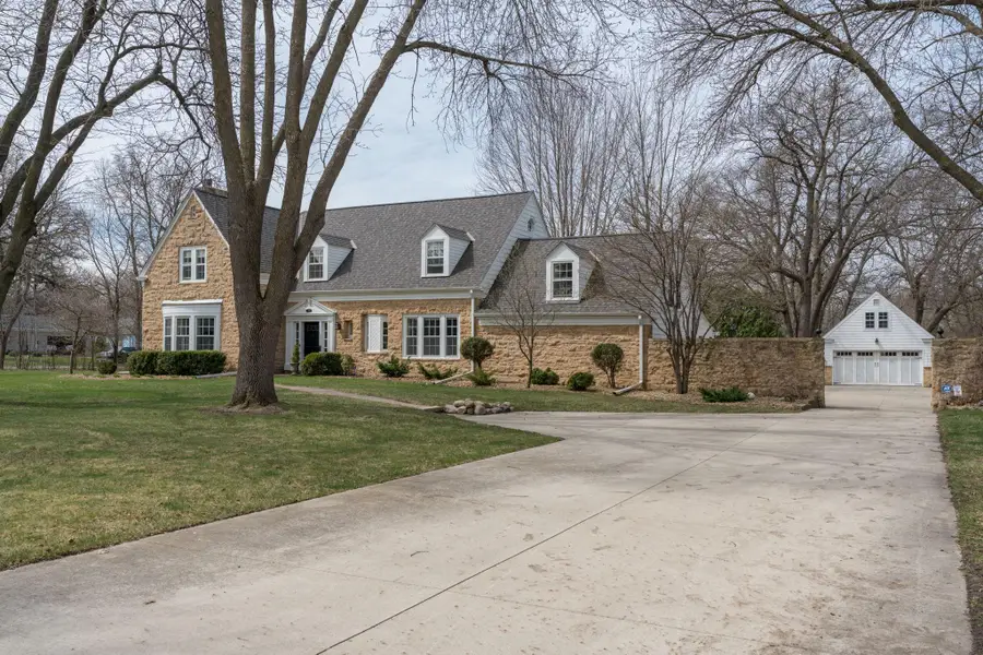 1128 Carney Avenue, Mankato, MN 56001 - #2