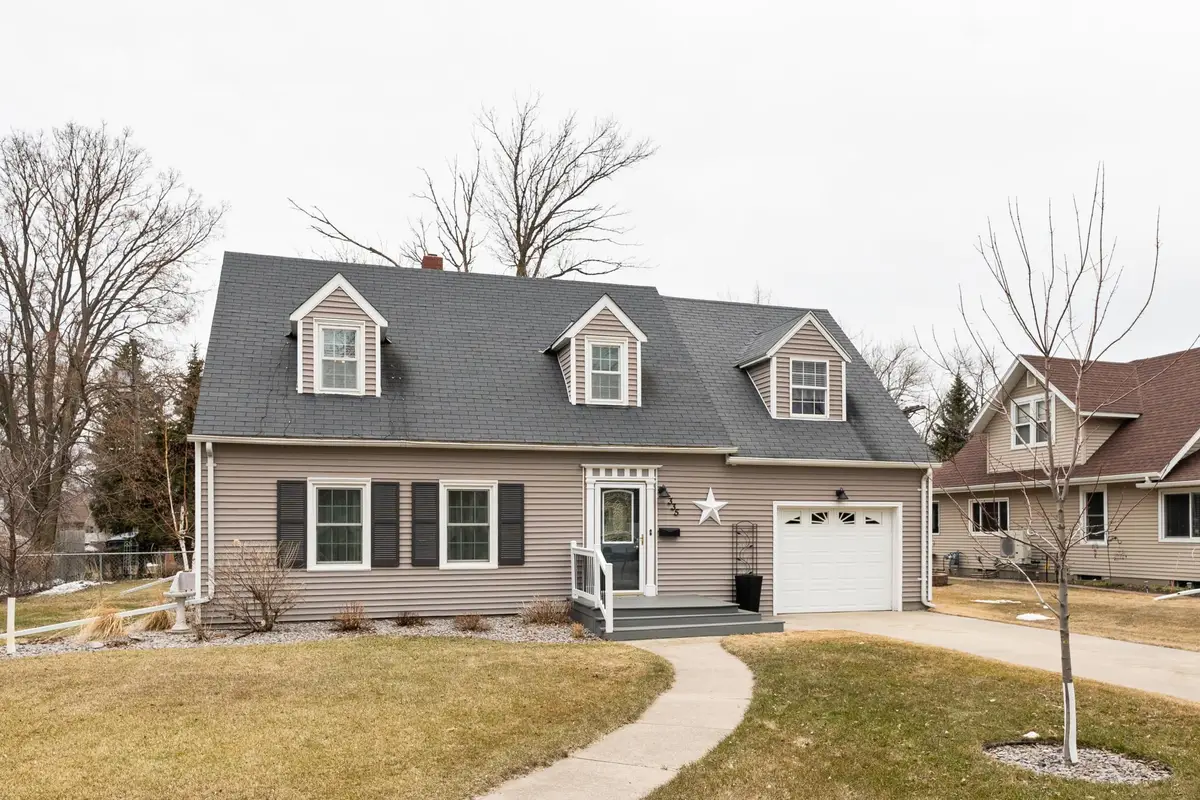 335 2nd Avenue Nw, Mayville, ND 58257 - #1